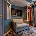 Du Cadran Hotel