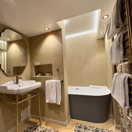 Hotel Du Cadran Paris