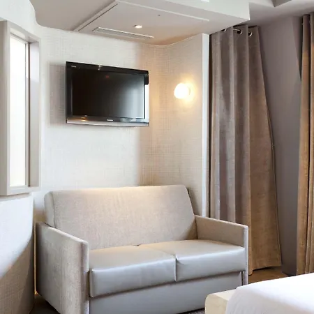 Du Cadran Hotel 4*