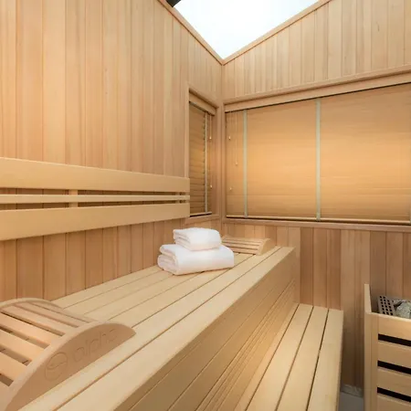 Du Cadran Hotel