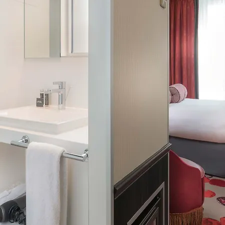 Du Cadran Hotel 4*