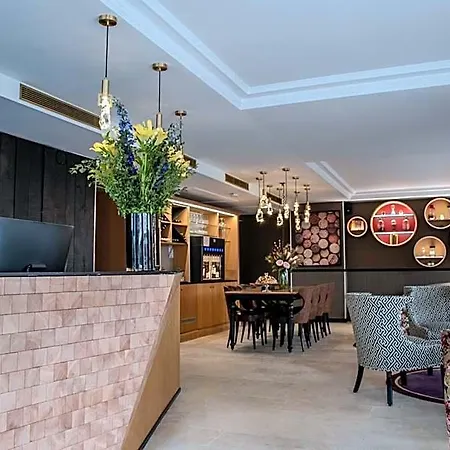 Hotel Du Cadran Paris