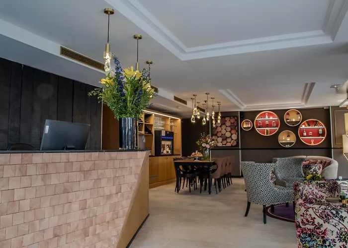 Du Cadran 4* Париж
