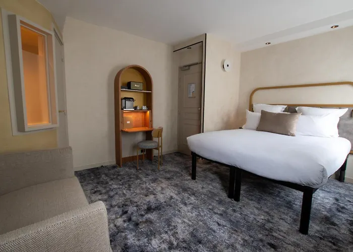 Du Cadran 4* Париж
