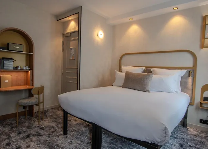Du Cadran Отель 4*