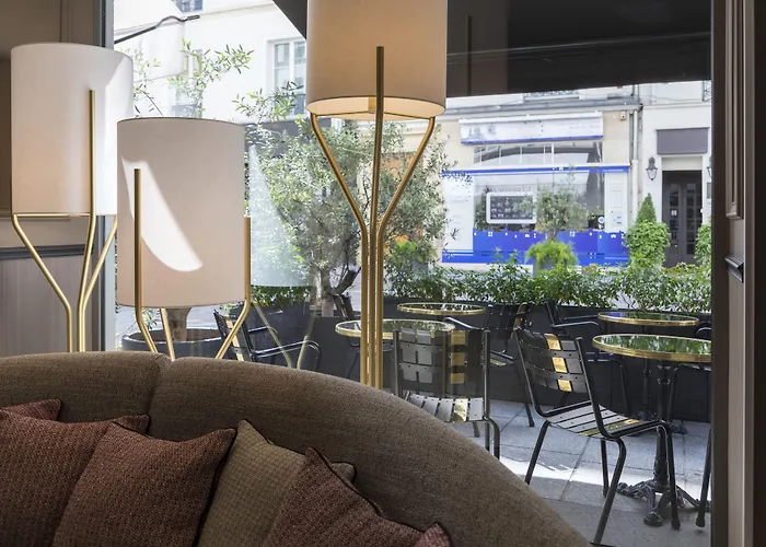 Hotel Du Cadran Paris