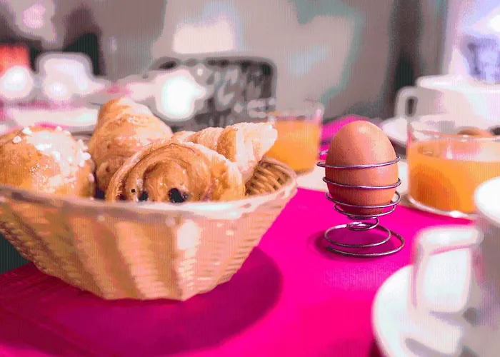 دو كادرون 4* باريس