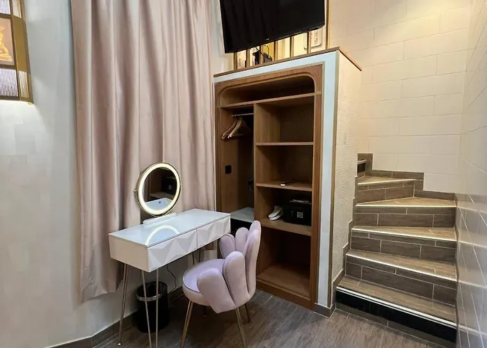 Hotel Du Cadran Paris